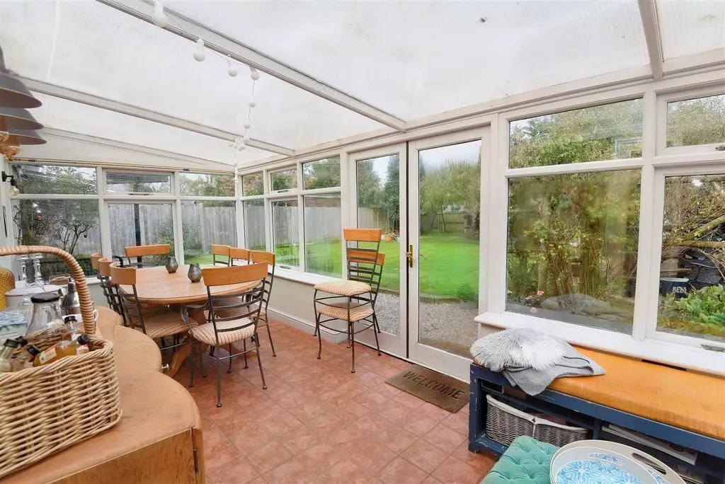 Conservatory/Dining Room
