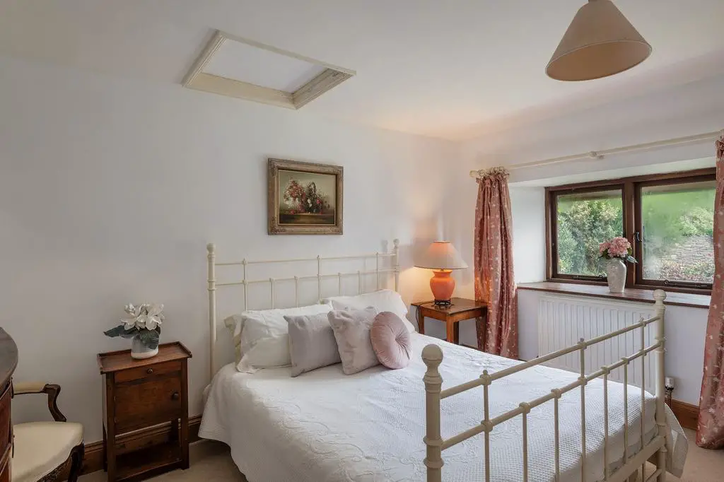 Bedroom, Higher Greenway Barn