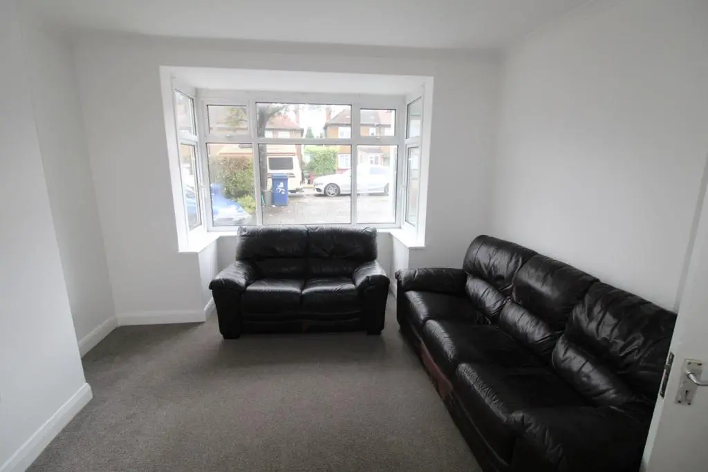 Four Bedroom Spacious House to Rent in Southall