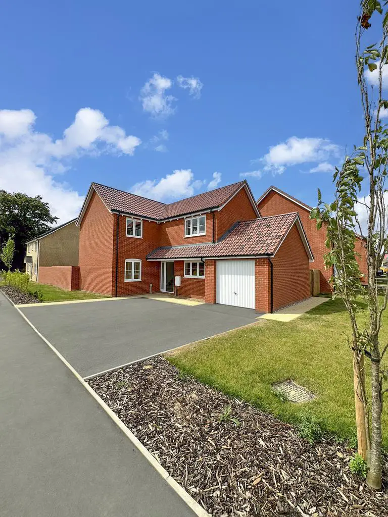 4 bed house style at Broadland Fields