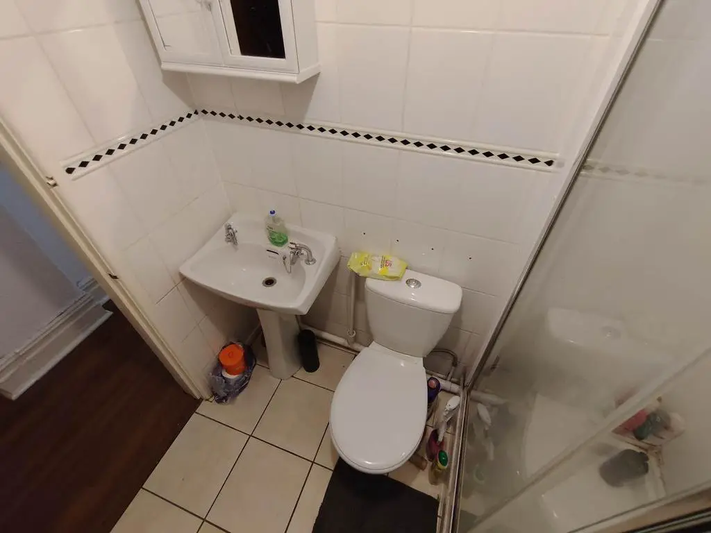 Shower room (2)