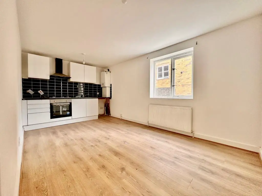 Two Bedrooms Flat Available in Tooting