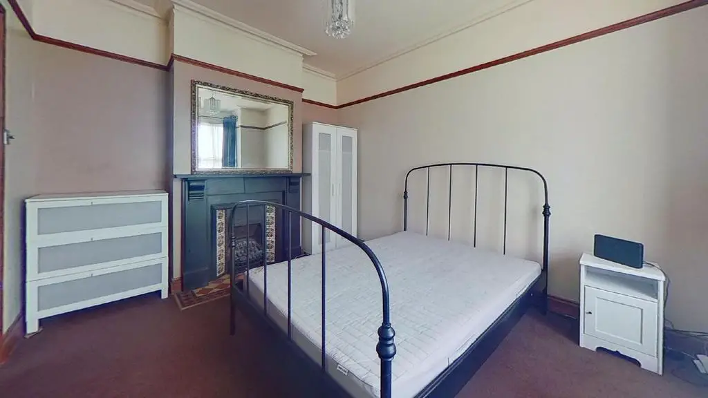 15 Devonshire Square Bedroom(3).jpg