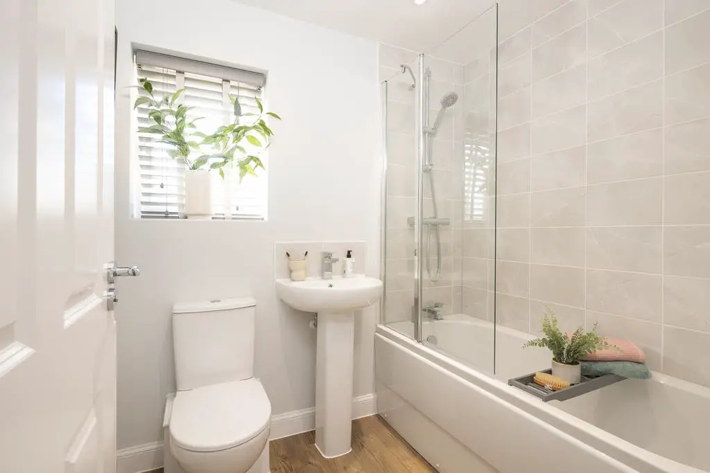 Bathroom in a 3 bed Moresby