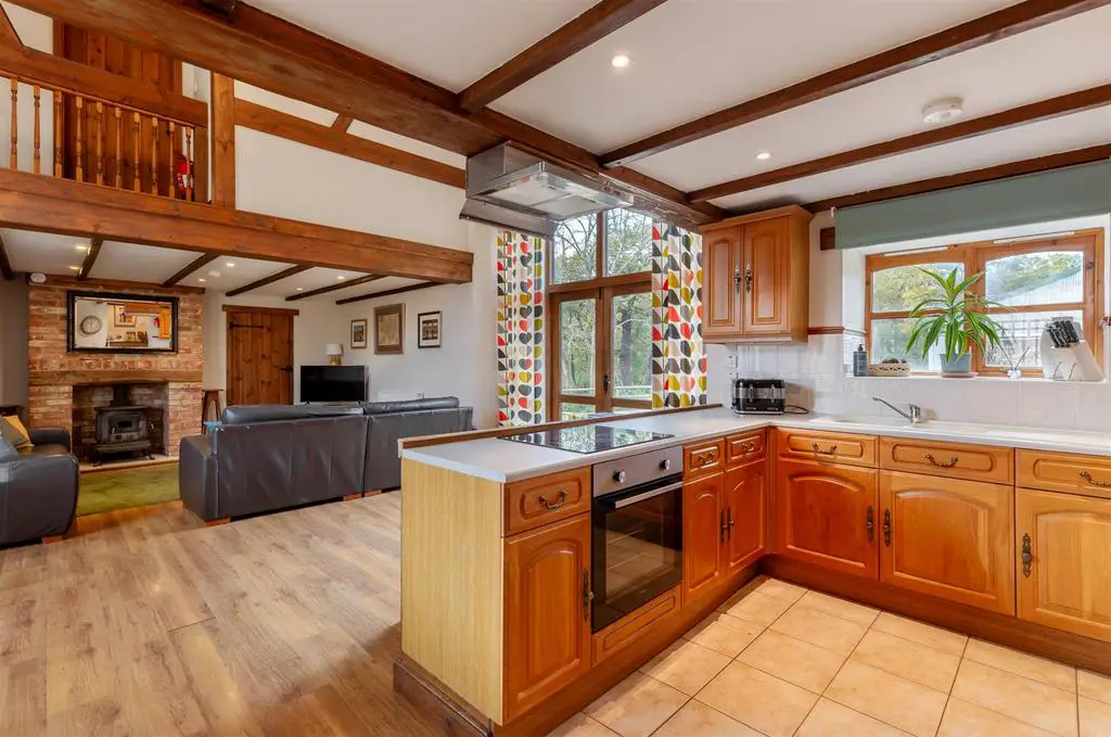 Buzzard Cottage   Kitchen/Living Room