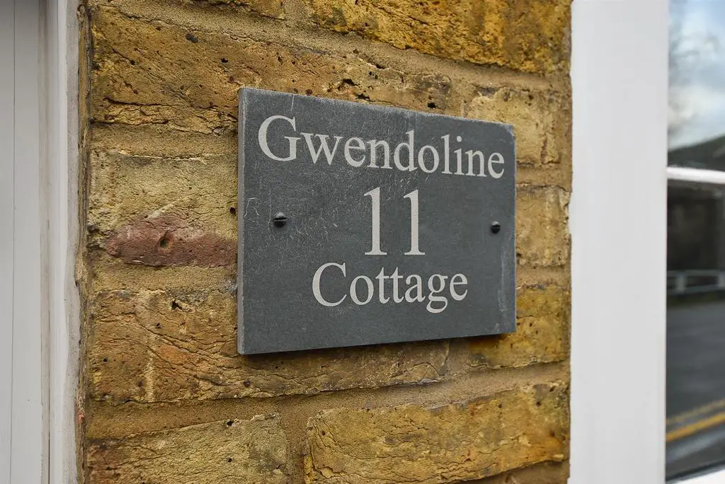 # Gwendoline Cottage.jpg