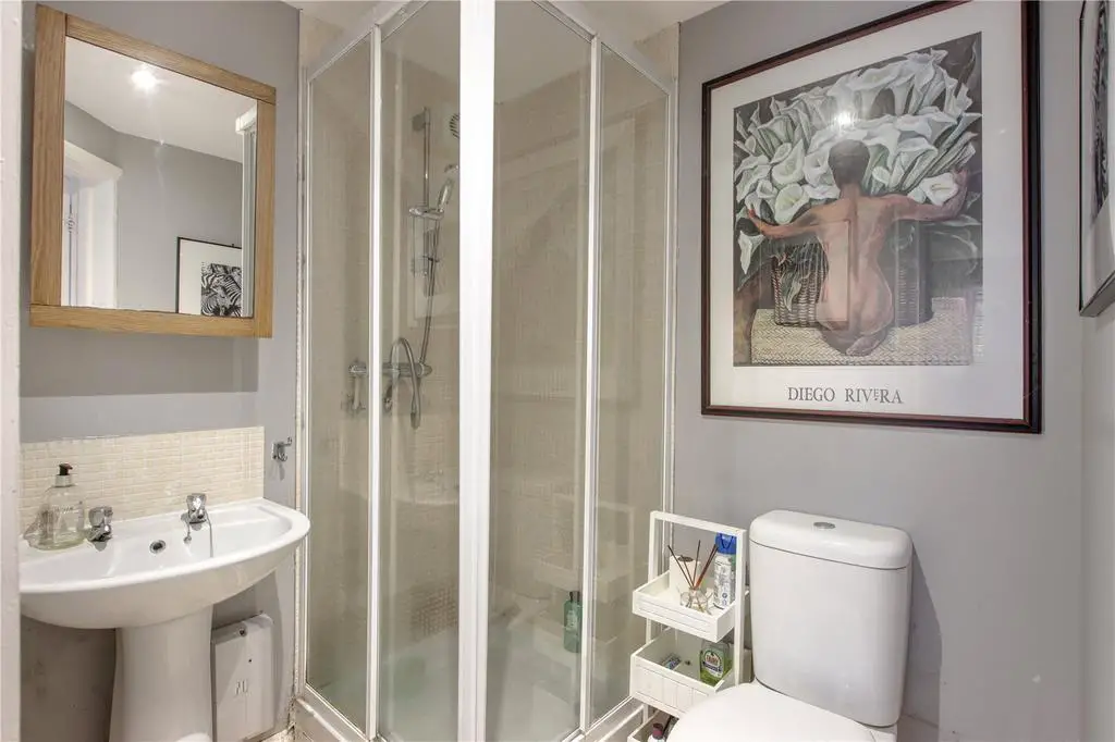 Annexe Shower Room