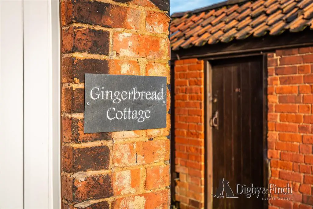 Gingerbread Cottage, 60 Bailey Lane, Radcliffe on