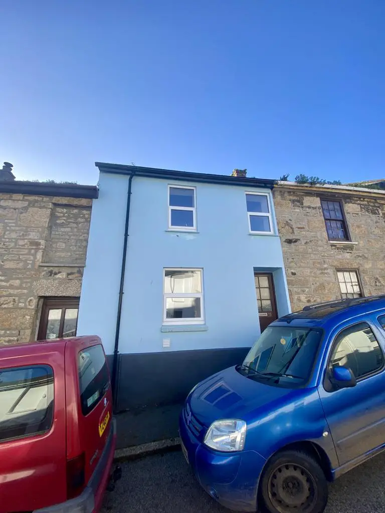 Three Bedroom Mid Terraced House for Sale
