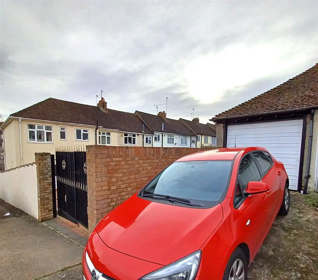 Garage/Off Road Parking