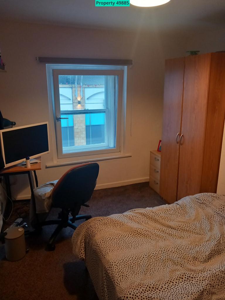 Smaller bedroom 115 per week