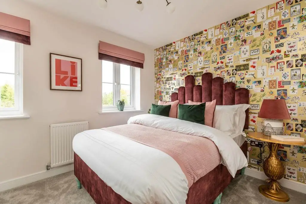 A second double bedroom means you don&#39;t need to...