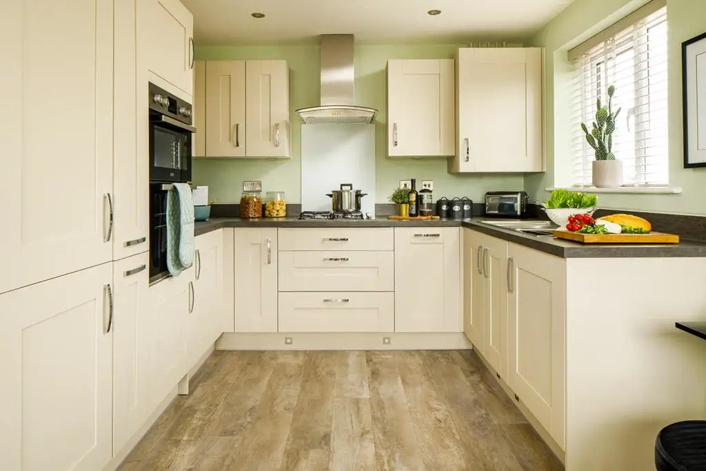 There&#39;s a range of kitchen options to choose...