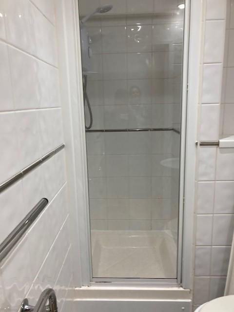 Shower room 3.jpg