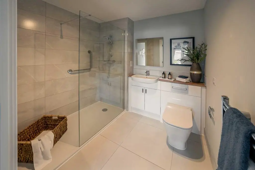 Waveney Place Show Apartment   Shower Room 