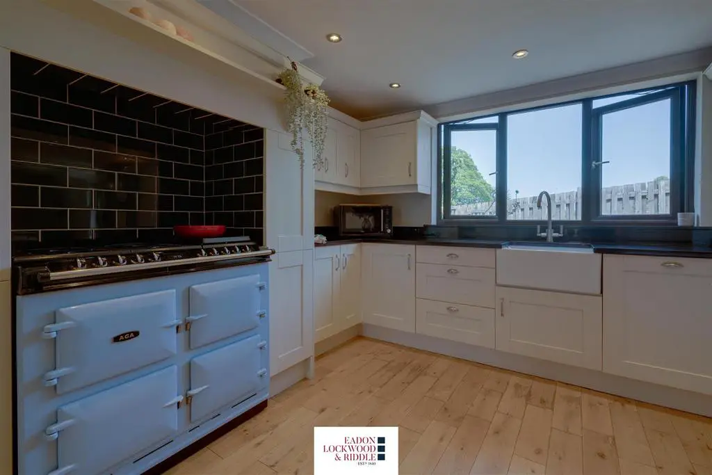 Kitchen Sitting Room