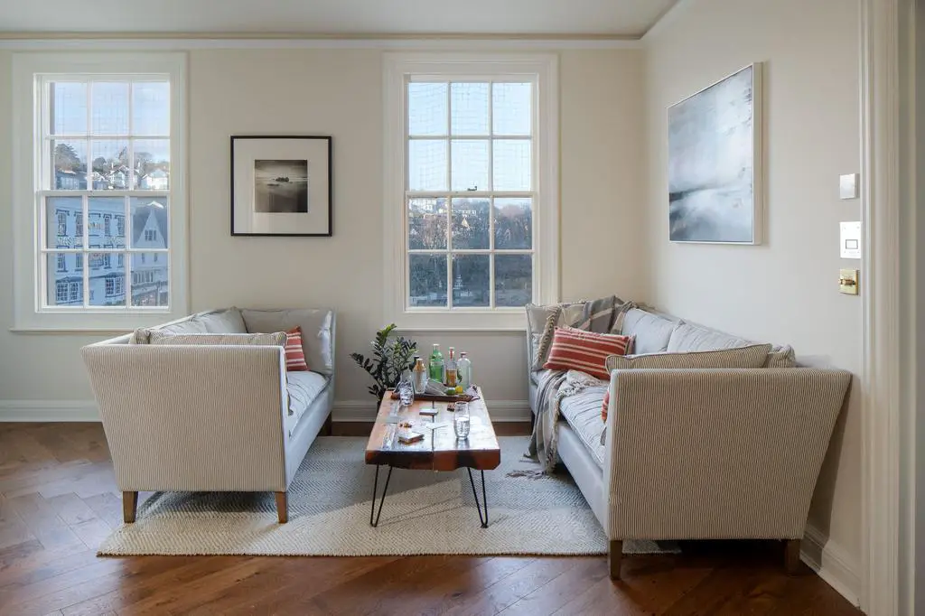 The Apartment, 2 The Quay, Dartmouth: Living Room