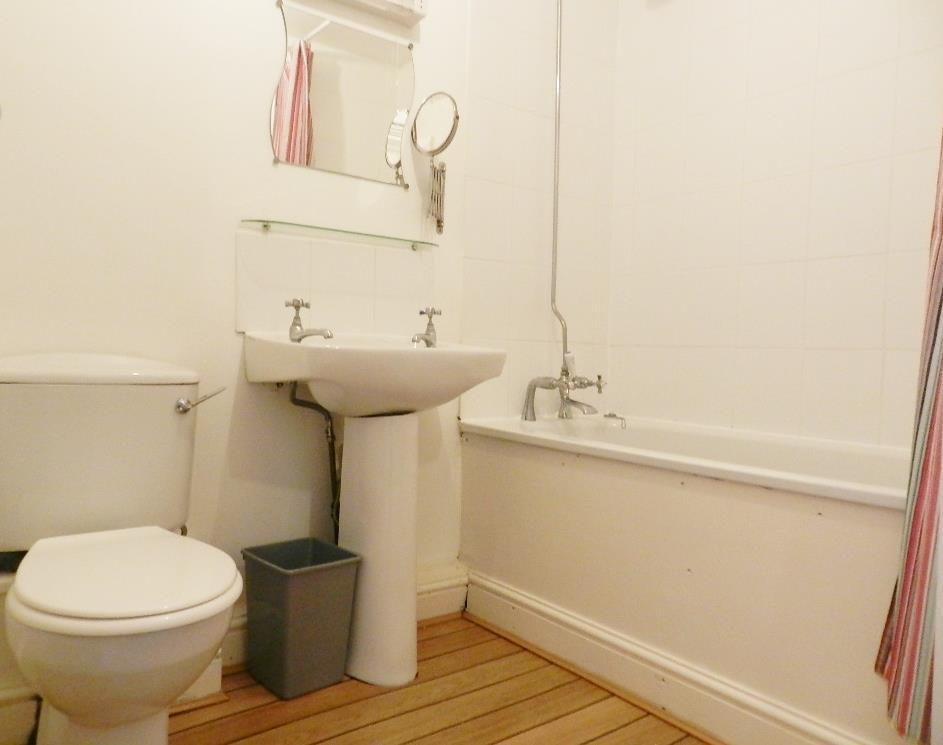 Bathroom,  Battersea Park Road, Eden Harper