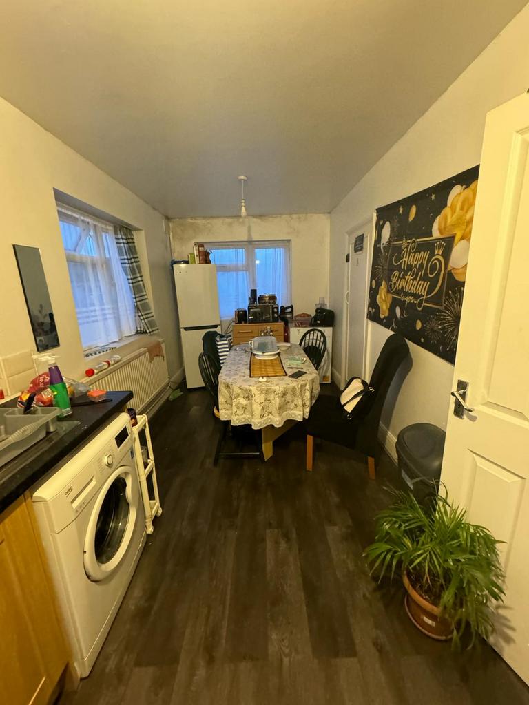 A lovely 2 bedroom Flat