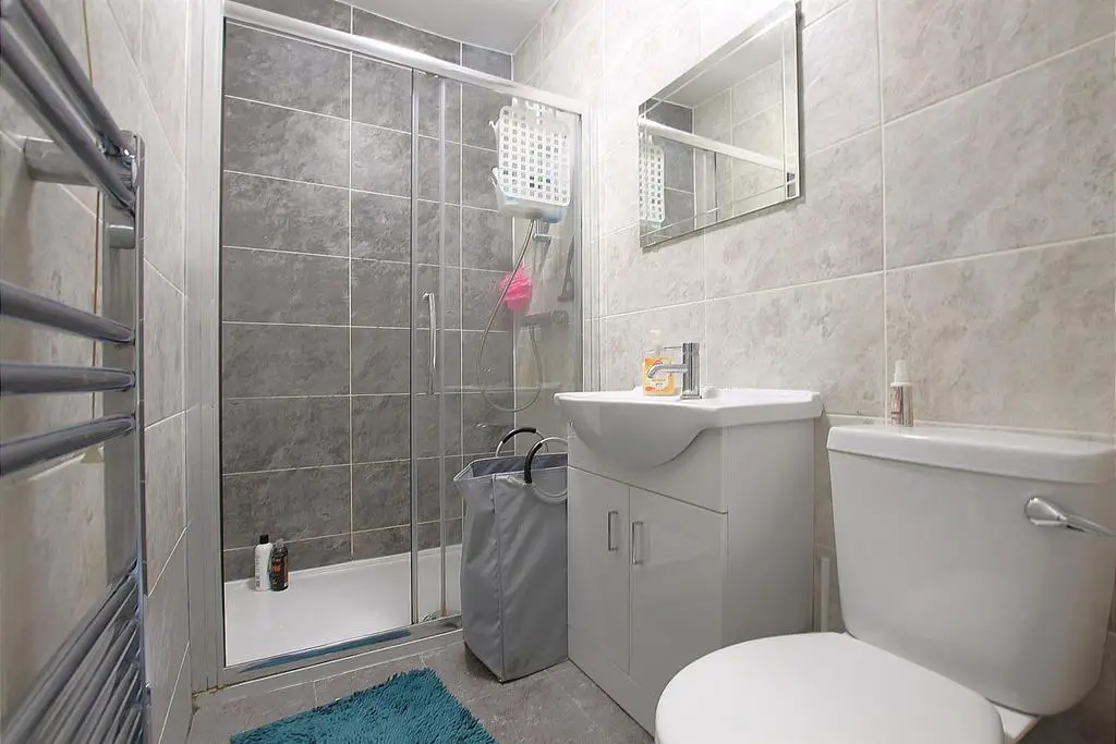 Shower Room/ WC