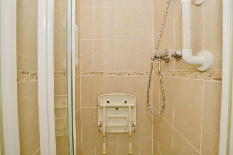 Bathroom &amp; Shower