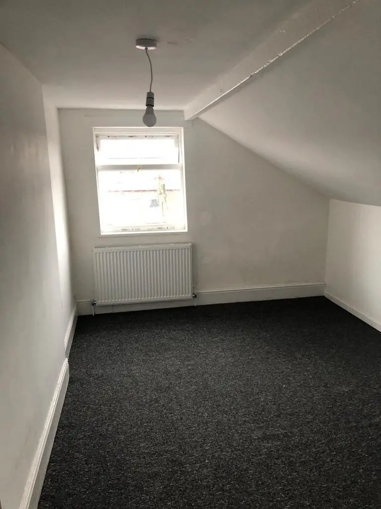 Available 2 Bedroom Flat in Langworthy Road M6