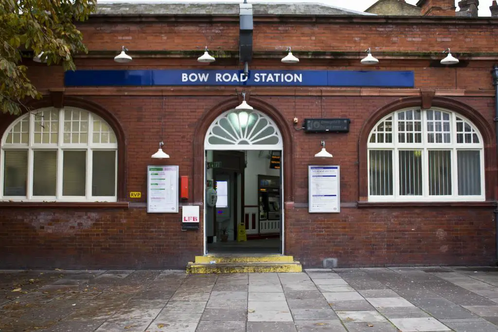 Bow road station