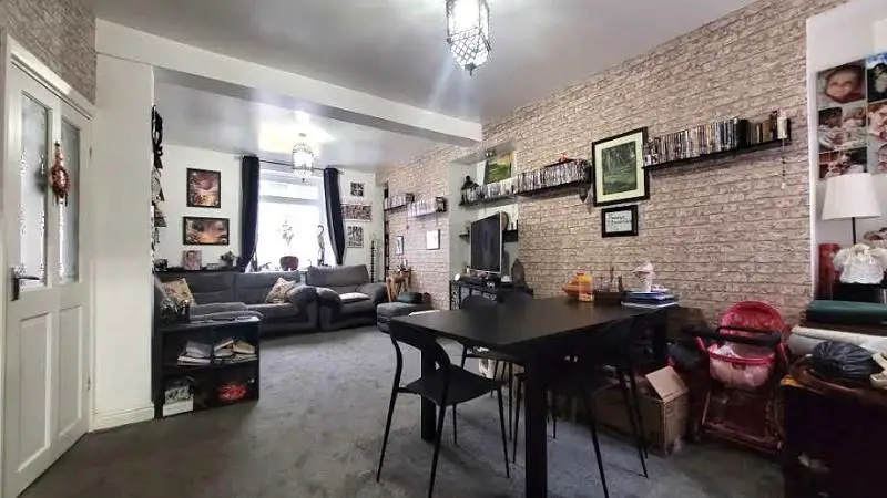 Living Room/Diner