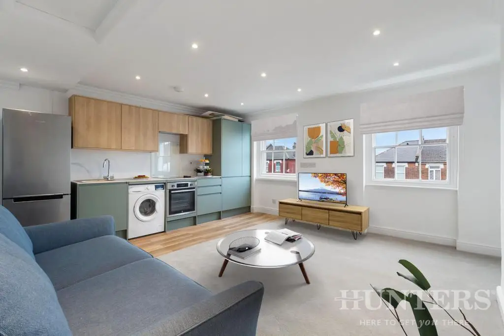 12 B Bruce Grove N17 6 RA 3 Virtual Staging.jpeg