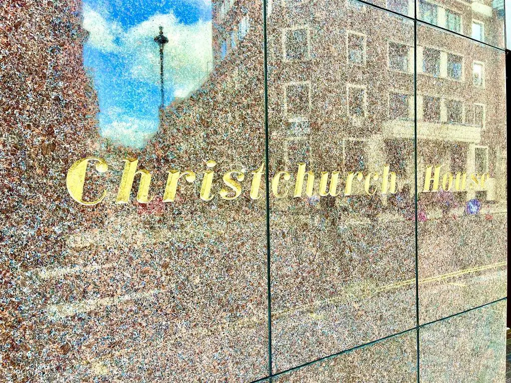 Chrsitchruch entrance.jpg