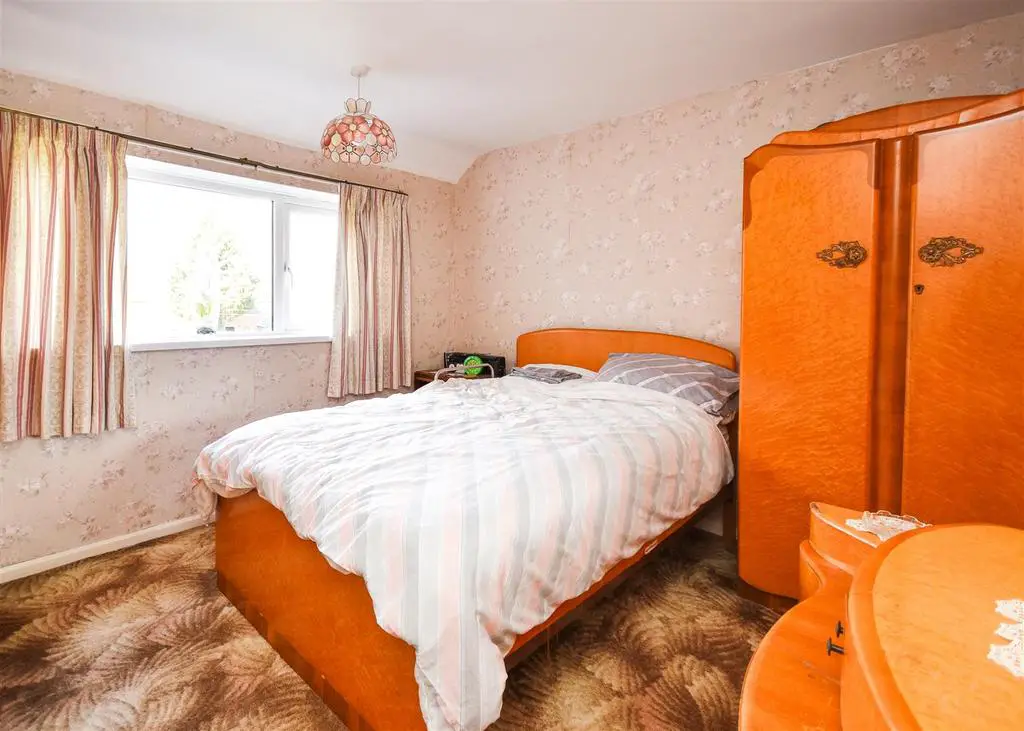 146 Cornwall Road   Bedroom 2.jpg