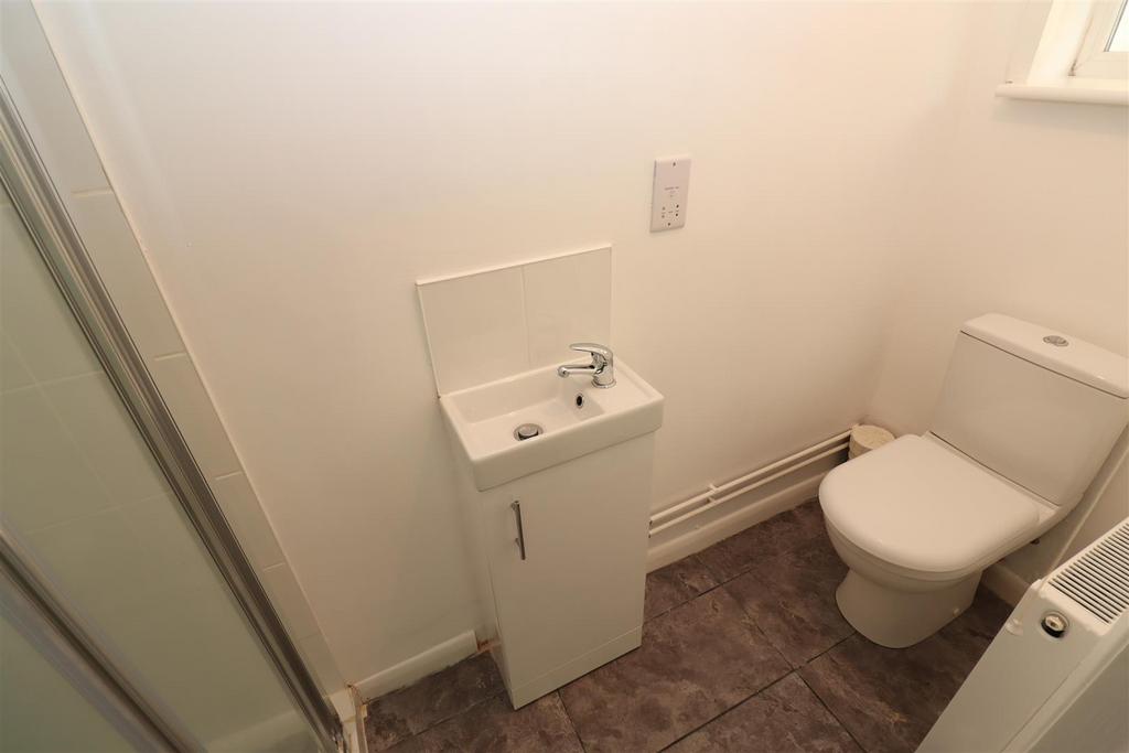 En Suite Shower Room / WC