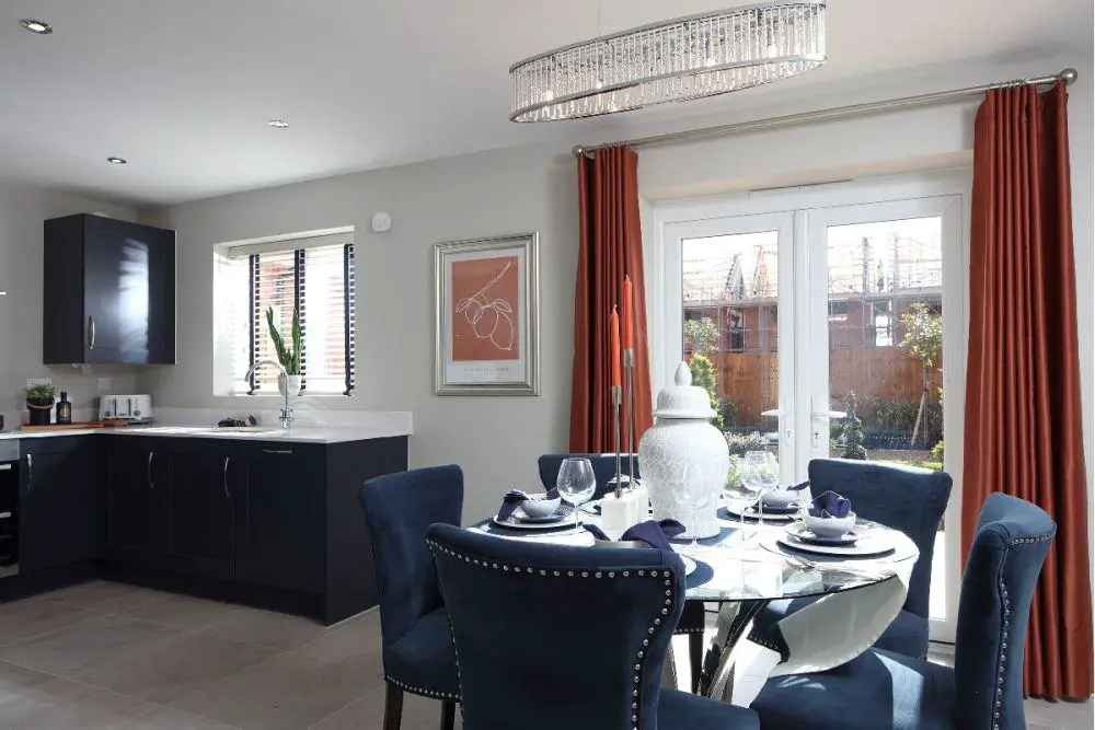 The Romsey Dining new houses Nuneaton