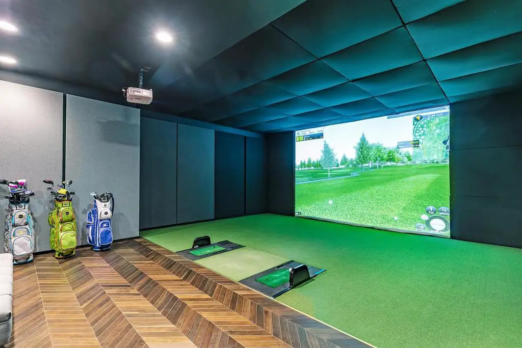 Virtual Golf.jpg