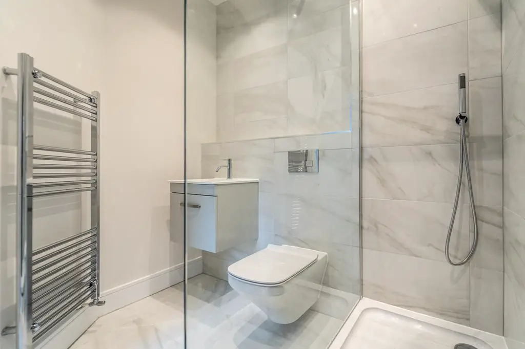 Bollands Newhomes Chester Shower room