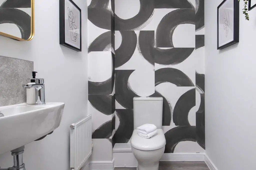 Indicative WC, Contemporary Modern Decoration