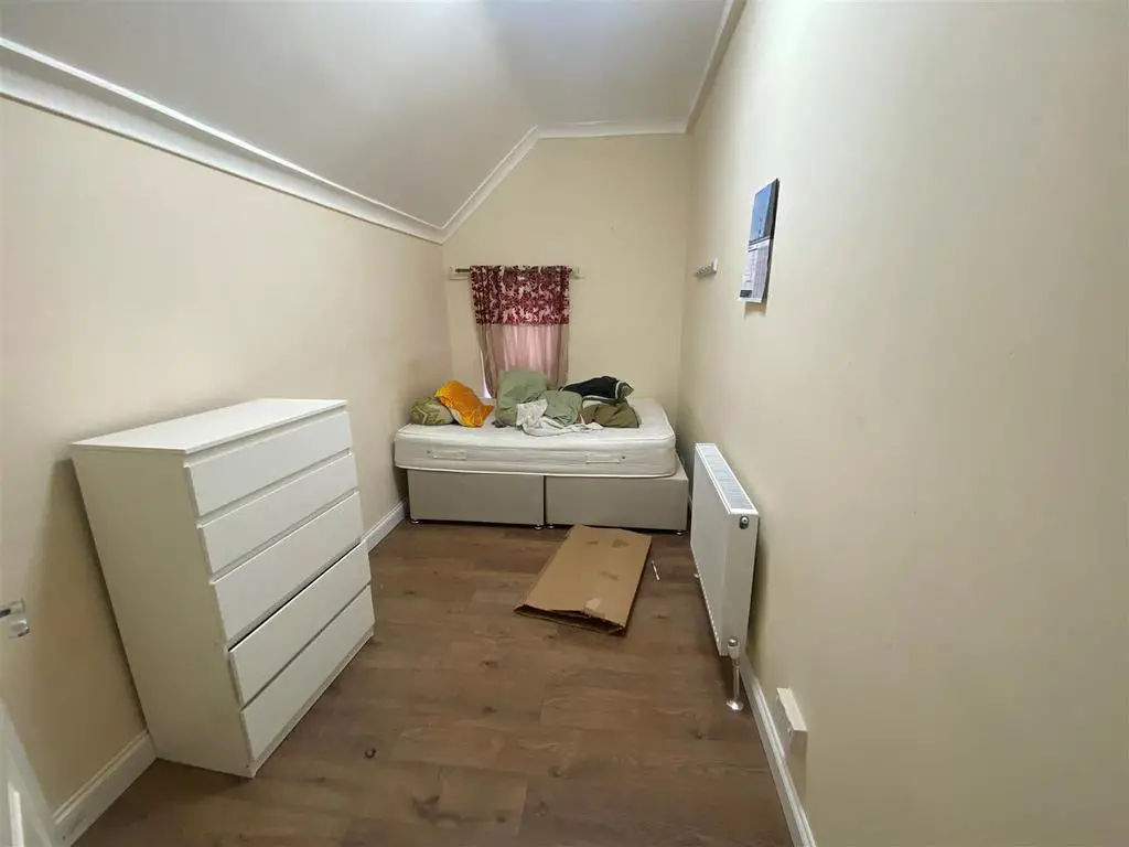 Small Bedroom.jpg