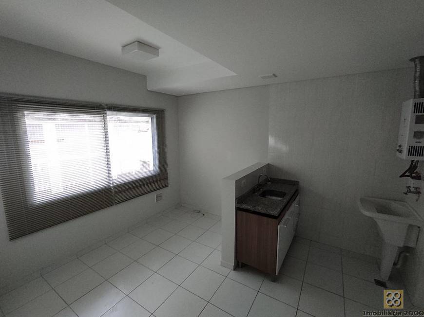 Foto 3 de Apartamento com 1 Quarto para alugar, 29m² em São Francisco, Curitiba