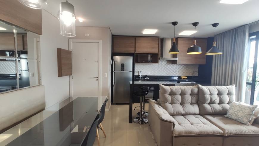 Foto 1 de Apartamento com 2 Quartos para alugar, 63m² em Centro, Joinville