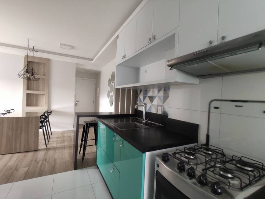Foto 5 de Apartamento com 2 Quartos para alugar, 73m² em Centro, Joinville
