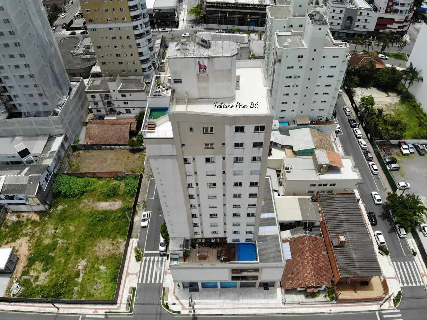 Foto 1 de Apartamento com 4 Quartos para alugar, 290m² em Centro, Balneário Camboriú