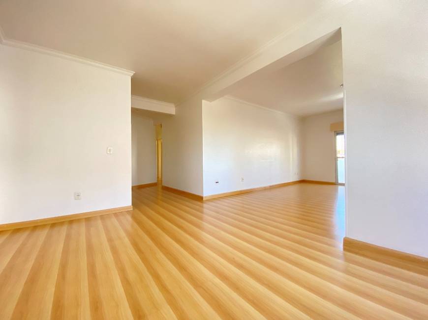 Foto 5 de Apartamento com 4 Quartos para alugar, 142m² em Centro, Passo Fundo