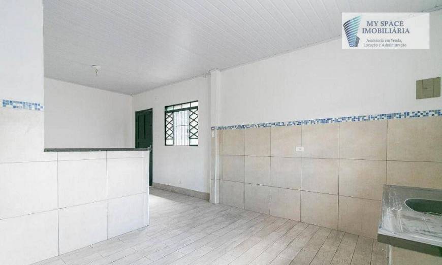 Foto 1 de Casa com 2 Quartos para alugar, 150m² em Vila Bertioga, São Paulo
