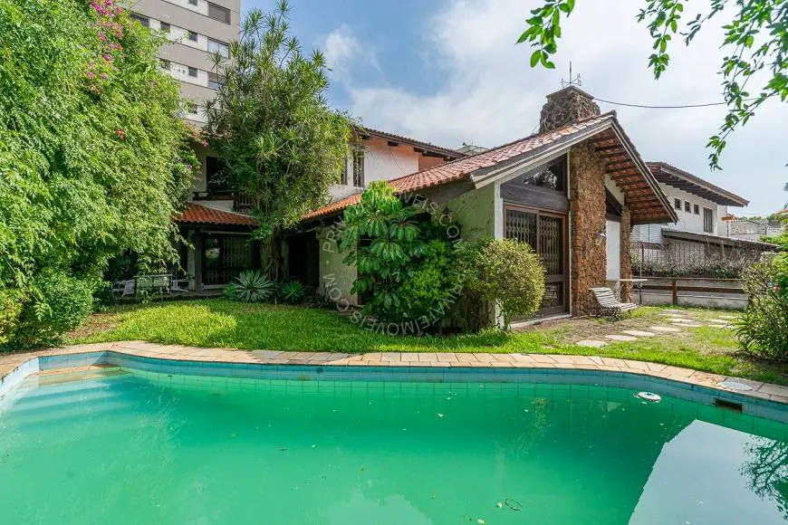 Foto 1 de Casa com 4 Quartos para alugar, 497m² em Boa Vista, Porto Alegre