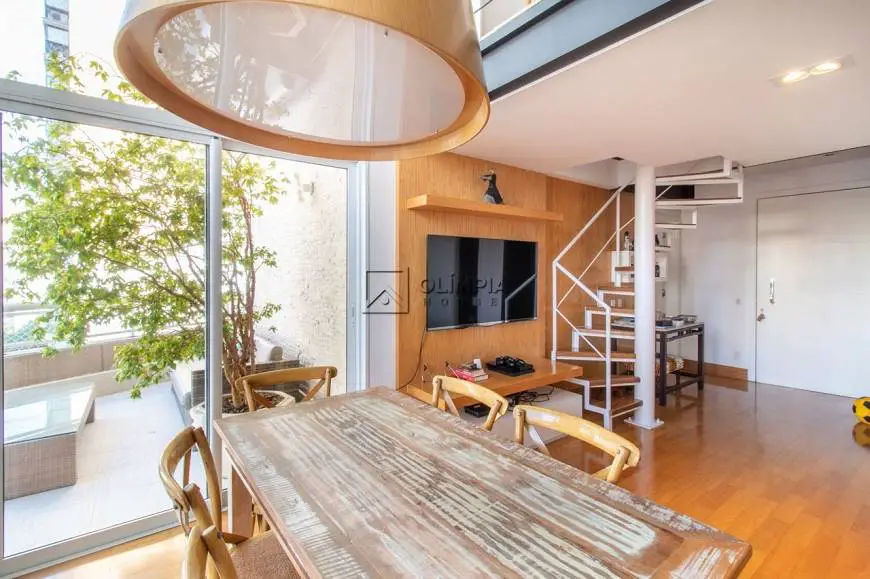 Foto 1 de Apartamento com 2 Quartos à venda, 151m² em Vila Nova Conceição, São Paulo