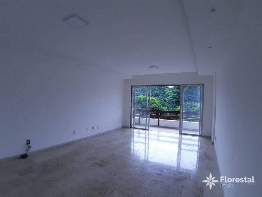 Foto 1 de Apartamento com 3 Quartos para alugar, 120m² em Itaigara, Salvador