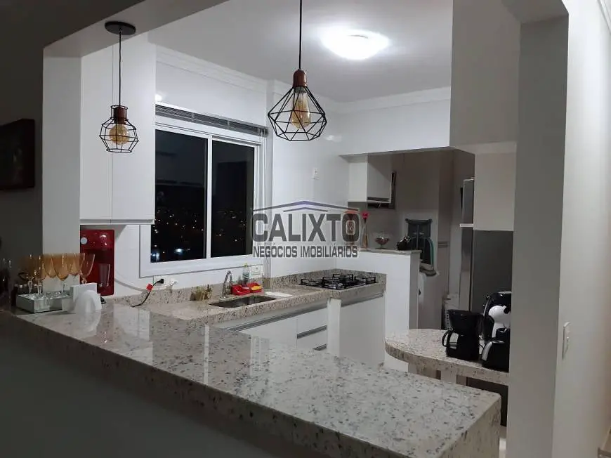 Foto 2 de Apartamento com 3 Quartos à venda, 86m² em Roosevelt, Uberlândia
