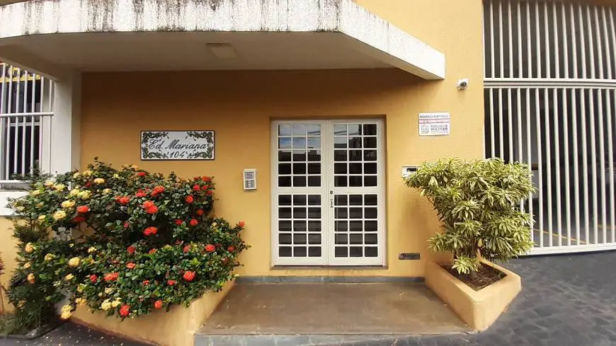 Foto 2 de Apartamento com 4 Quartos à venda, 122m² em Tabajaras, Uberlândia