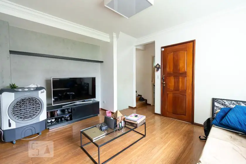 Foto 3 de Casa com 5 Quartos para alugar, 298m² em Setor Bueno, Goiânia