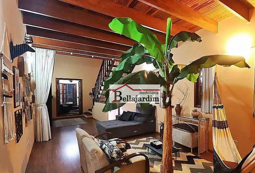 Foto 1 de Sobrado com 2 Quartos para alugar, 360m² em Vila Floresta, Santo André